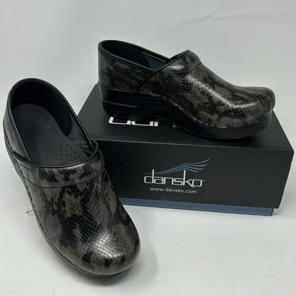New in Box! Dansko Professional Graphite Python Print SIZE 38